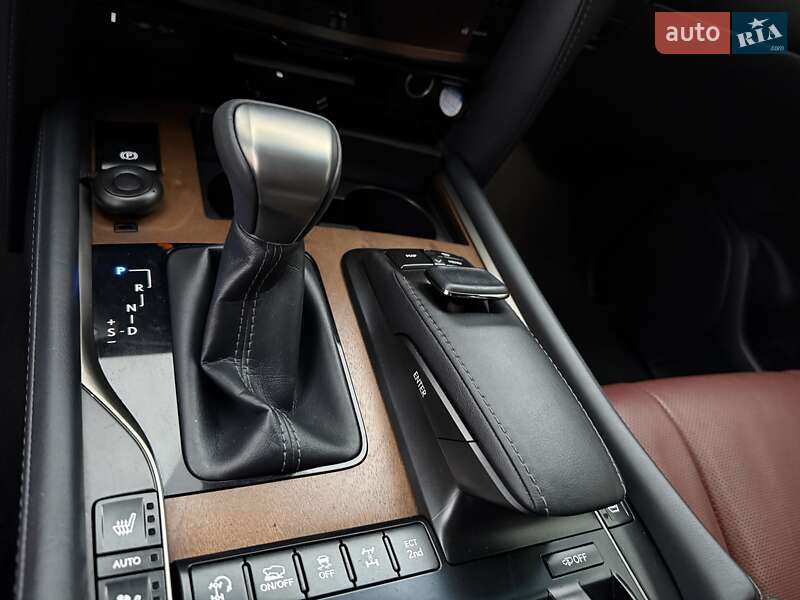 Внедорожник / Кроссовер Lexus LX 2019 в Виннице