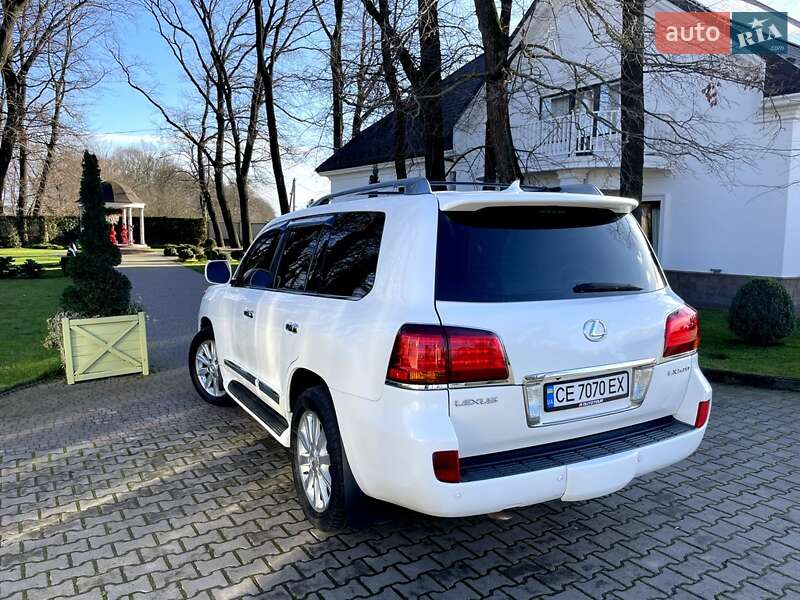 Внедорожник / Кроссовер Lexus LX 2008 в Черновцах
