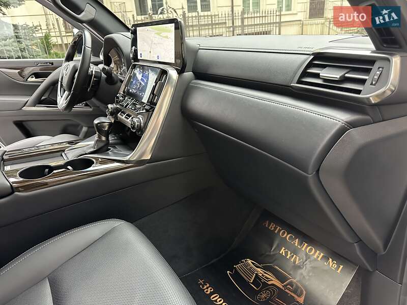 Внедорожник / Кроссовер Lexus LX 2022 в Киеве