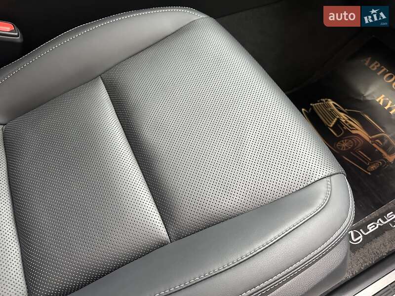 Внедорожник / Кроссовер Lexus LX 2022 в Киеве