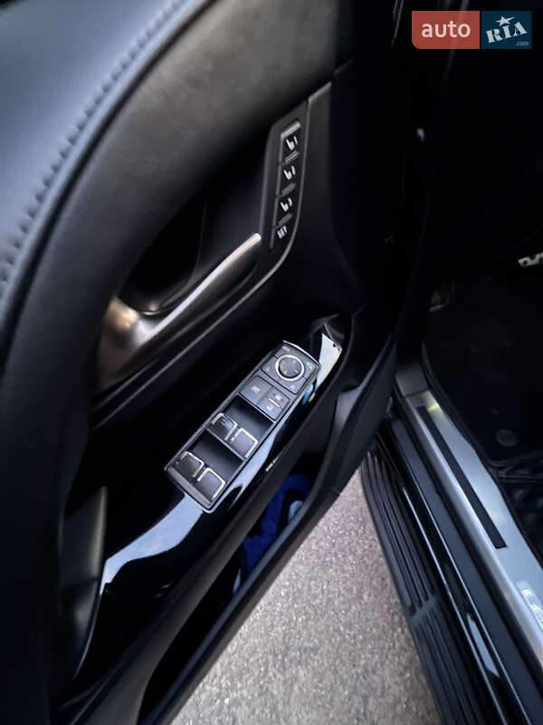 Внедорожник / Кроссовер Lexus LX 2019 в Киеве фото 46 Внедорожник / Кроссовер Lexus LX 2019 в Киеве