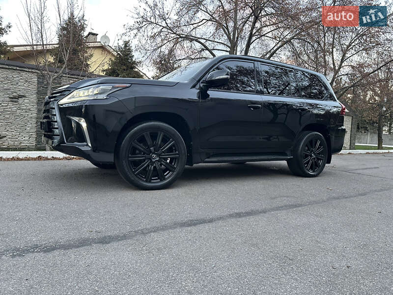 Внедорожник / Кроссовер Lexus LX 2018 в Днепре фото 18 Внедорожник / Кроссовер Lexus LX 2018 в Днепре