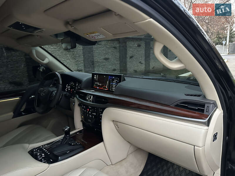 Внедорожник / Кроссовер Lexus LX 2018 в Днепре фото 51 Внедорожник / Кроссовер Lexus LX 2018 в Днепре