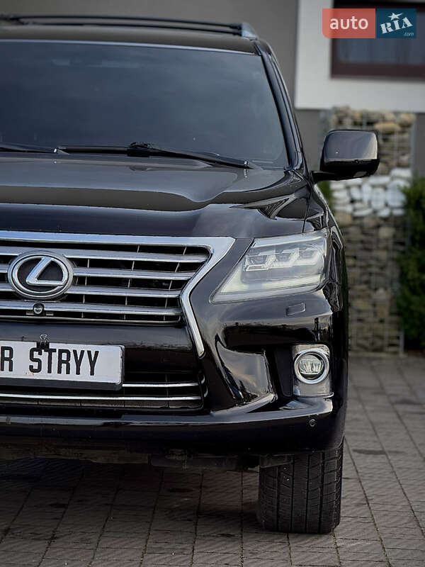 Внедорожник / Кроссовер Lexus LX 2008 в Стрые