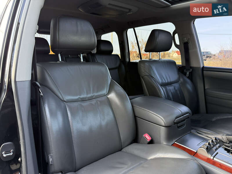 Внедорожник / Кроссовер Lexus LX 2008 в Стрые