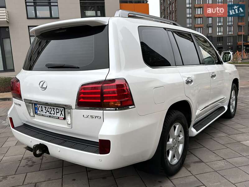 Внедорожник / Кроссовер Lexus LX 2008 в Киеве