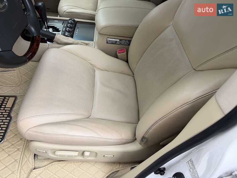 Внедорожник / Кроссовер Lexus LX 2008 в Киеве