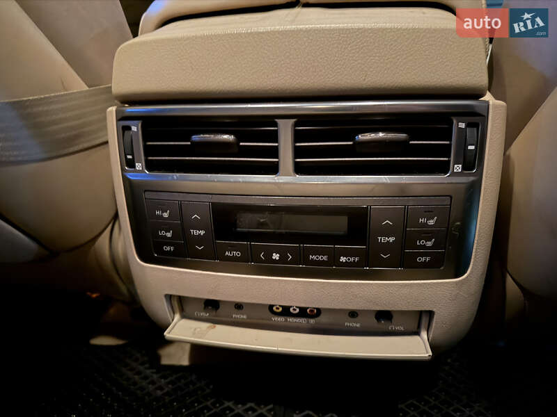 Внедорожник / Кроссовер Lexus LX 2008 в Одессе