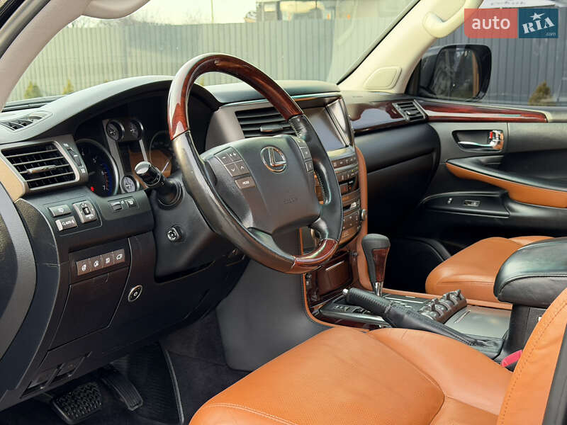 Внедорожник / Кроссовер Lexus LX 2011 в Ужгороде фото 31 Внедорожник / Кроссовер Lexus LX 2011 в Ужгороде
