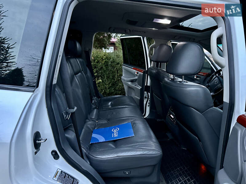 Внедорожник / Кроссовер Lexus LX 2008 в Тернополе