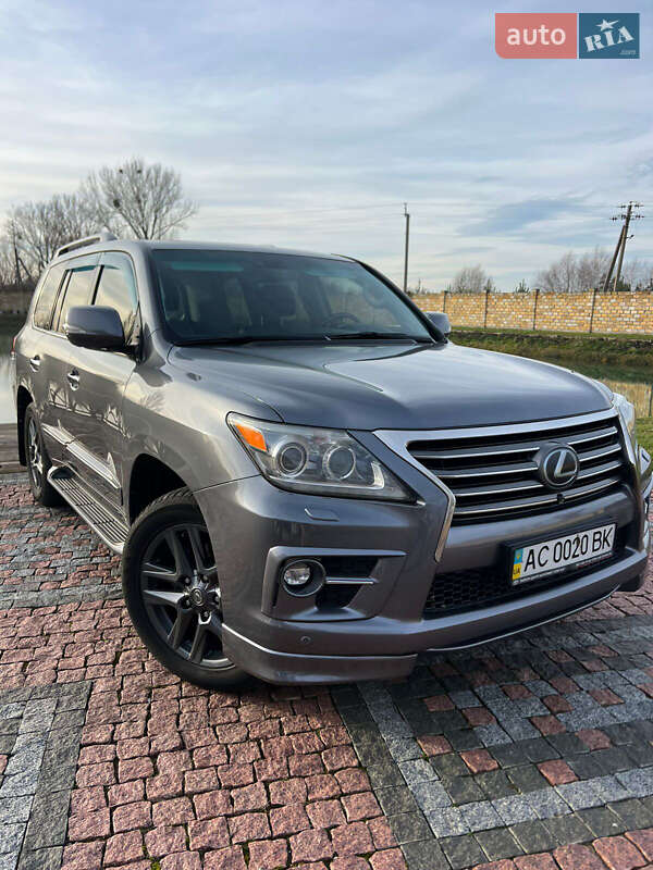 Внедорожник / Кроссовер Lexus LX 2014 в Нововолынске фото 3 Внедорожник / Кроссовер Lexus LX 2014 в Нововолынске