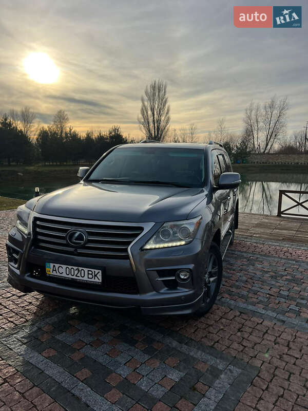 Внедорожник / Кроссовер Lexus LX 2014 в Нововолынске фото 10 Внедорожник / Кроссовер Lexus LX 2014 в Нововолынске