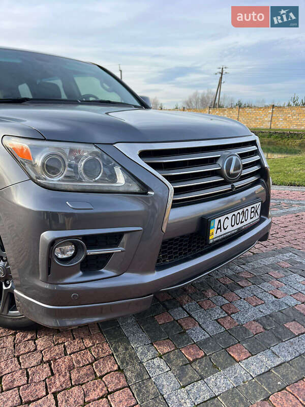 Внедорожник / Кроссовер Lexus LX 2014 в Нововолынске фото 9 Внедорожник / Кроссовер Lexus LX 2014 в Нововолынске