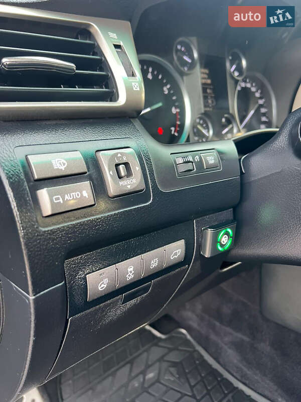 Внедорожник / Кроссовер Lexus LX 2014 в Нововолынске фото 28 Внедорожник / Кроссовер Lexus LX 2014 в Нововолынске