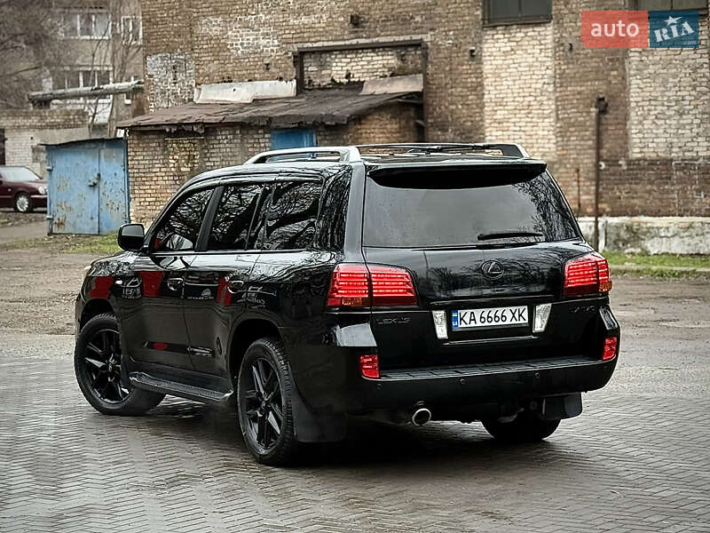 Внедорожник / Кроссовер Lexus LX 2008 в Запорожье