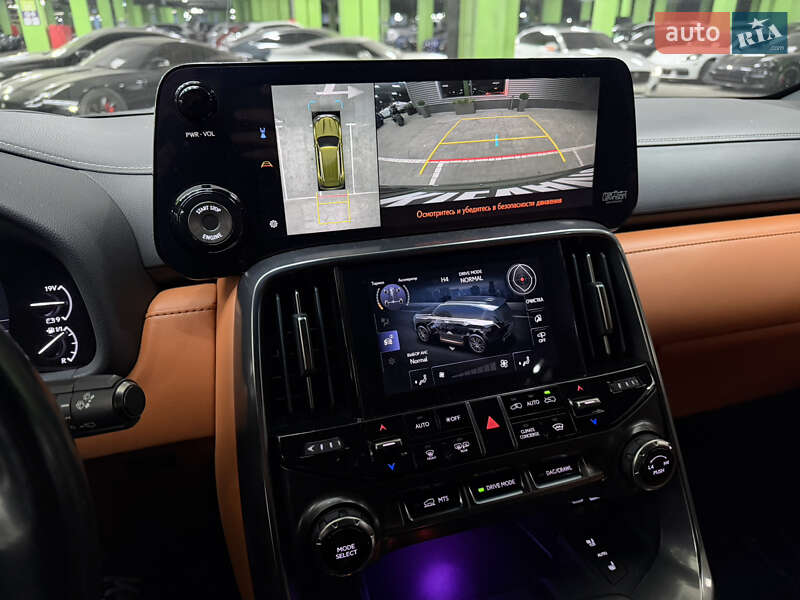 Внедорожник / Кроссовер Lexus LX 2023 в Киеве