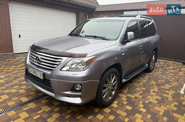 Внедорожник / Кроссовер Lexus LX 2010 в Киеве