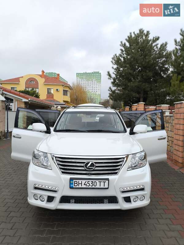 Позашляховик / Кросовер Lexus LX 2010 в Одесі