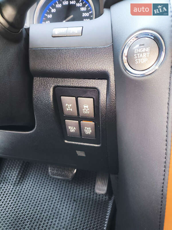 Позашляховик / Кросовер Lexus LX 2010 в Одесі