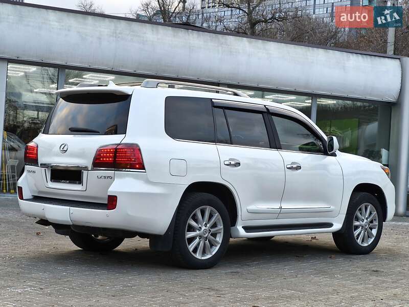 Позашляховик / Кросовер Lexus LX 2010 в Дніпрі