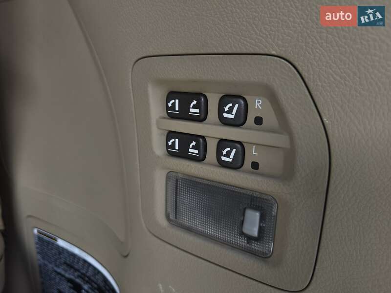 Позашляховик / Кросовер Lexus LX 2010 в Дніпрі