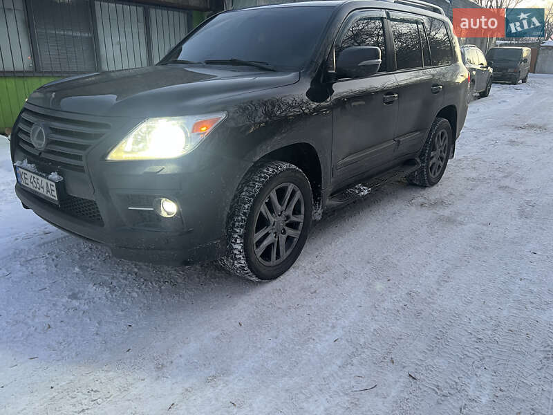 Позашляховик / Кросовер Lexus LX 2013 в Дніпрі