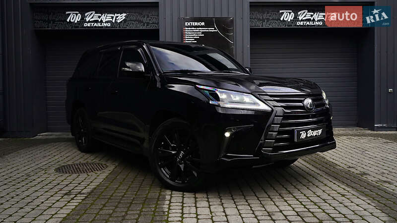 Lexus LX 2019
