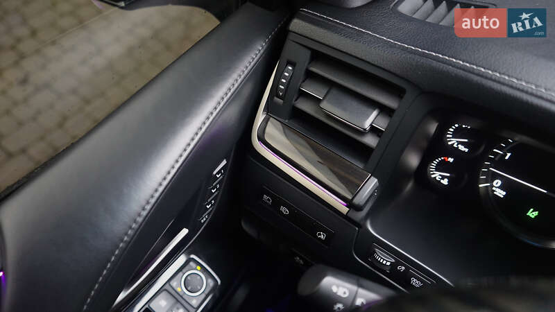 Позашляховик / Кросовер Lexus LX 2019 в Львові фото 28 Позашляховик / Кросовер Lexus LX 2019 в Львові