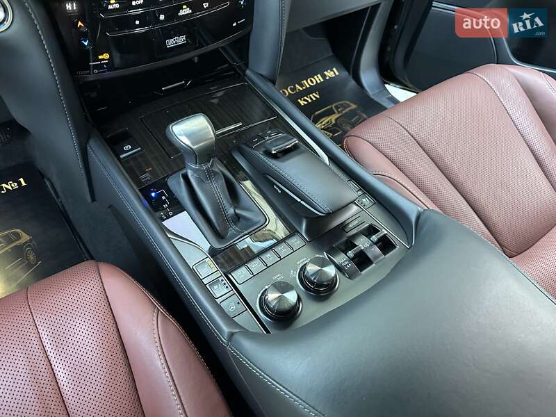 Внедорожник / Кроссовер Lexus LX 2021 в Киеве