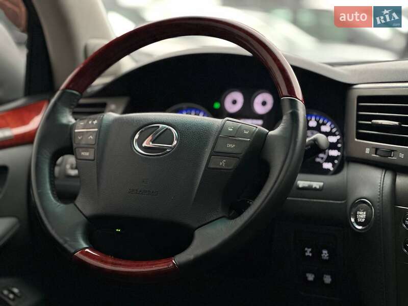 Внедорожник / Кроссовер Lexus LX 2008 в Киеве фото 21 Внедорожник / Кроссовер Lexus LX 2008 в Киеве