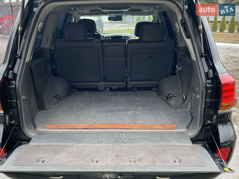 Внедорожник / Кроссовер Lexus LX 2008 в Ровно