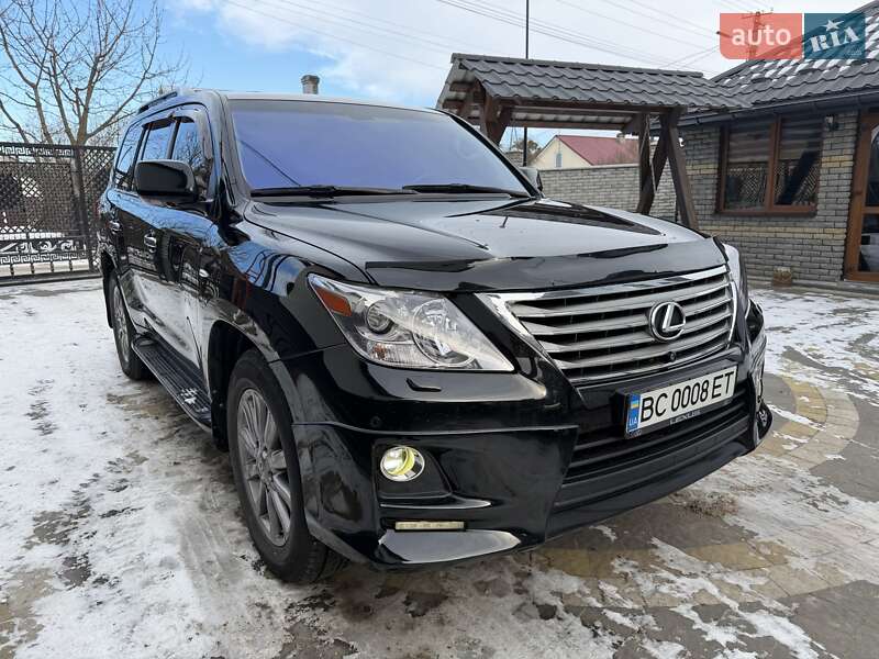 Внедорожник / Кроссовер Lexus LX 2011 в Львове