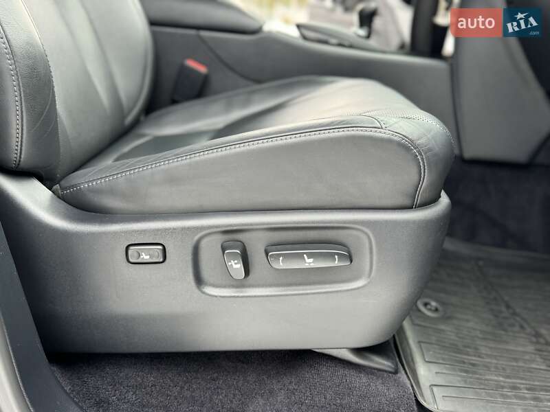 Внедорожник / Кроссовер Lexus LX 2017 в Киеве