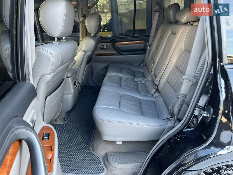 Внедорожник / Кроссовер Lexus LX 2006 в Киеве