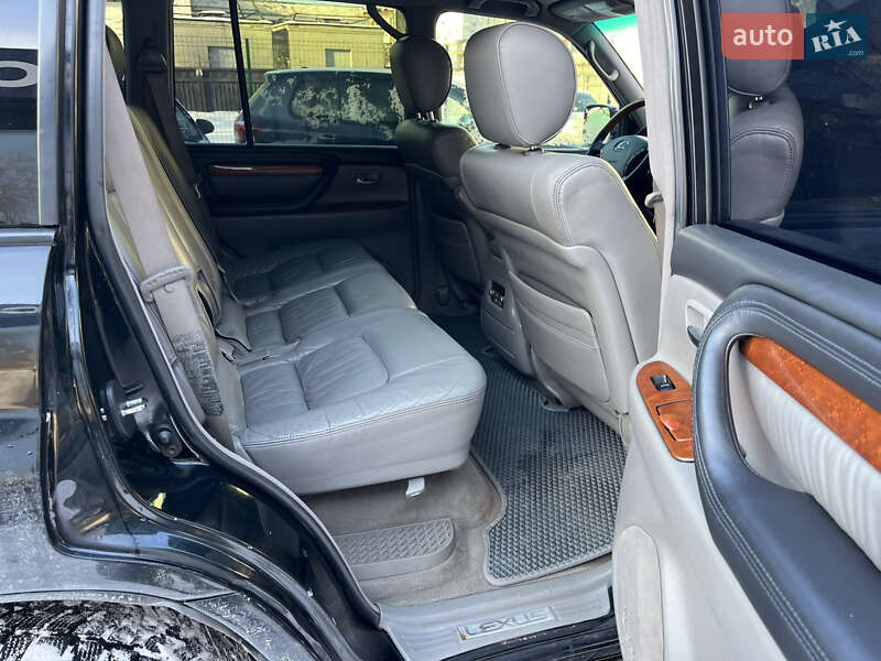 Внедорожник / Кроссовер Lexus LX 2006 в Киеве