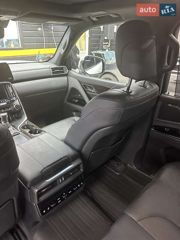 Внедорожник / Кроссовер Lexus LX 2022 в Киеве