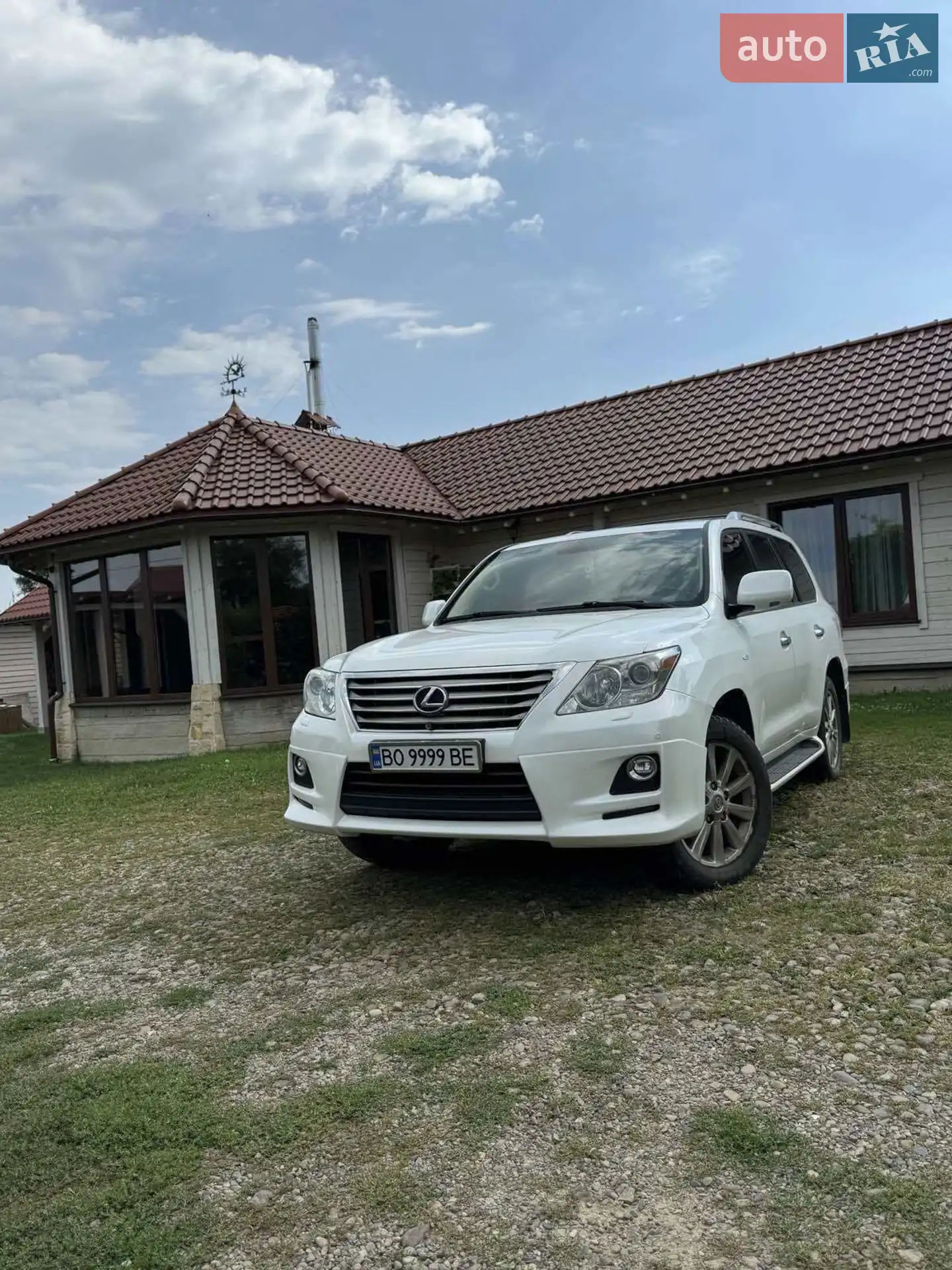 Lexus LX 2010