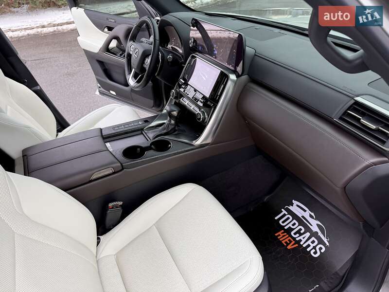 Внедорожник / Кроссовер Lexus LX 2022 в Киеве