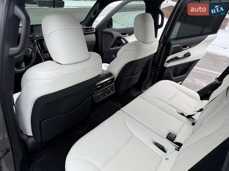 Внедорожник / Кроссовер Lexus LX 2022 в Киеве