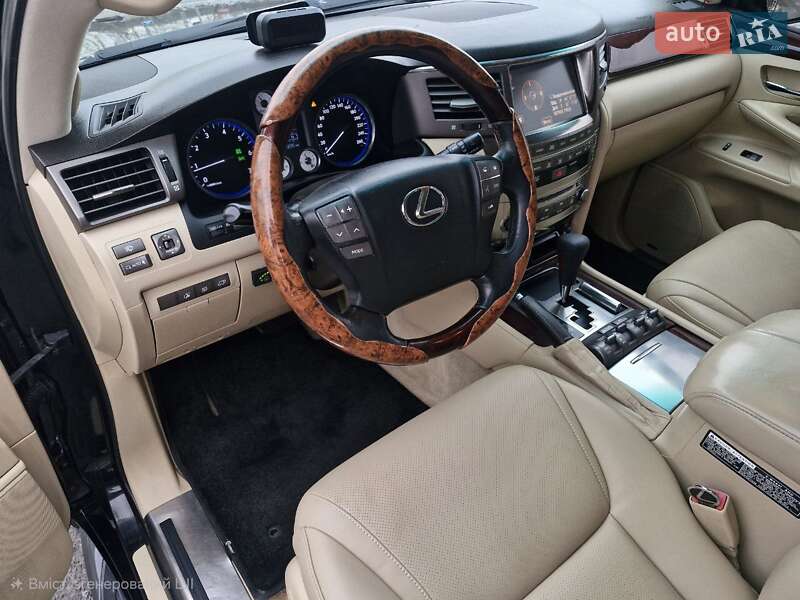 Внедорожник / Кроссовер Lexus LX 2008 в Николаеве