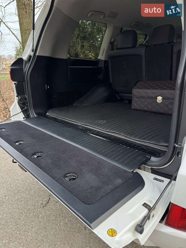 Позашляховик / Кросовер Lexus LX 2015 в Одесі