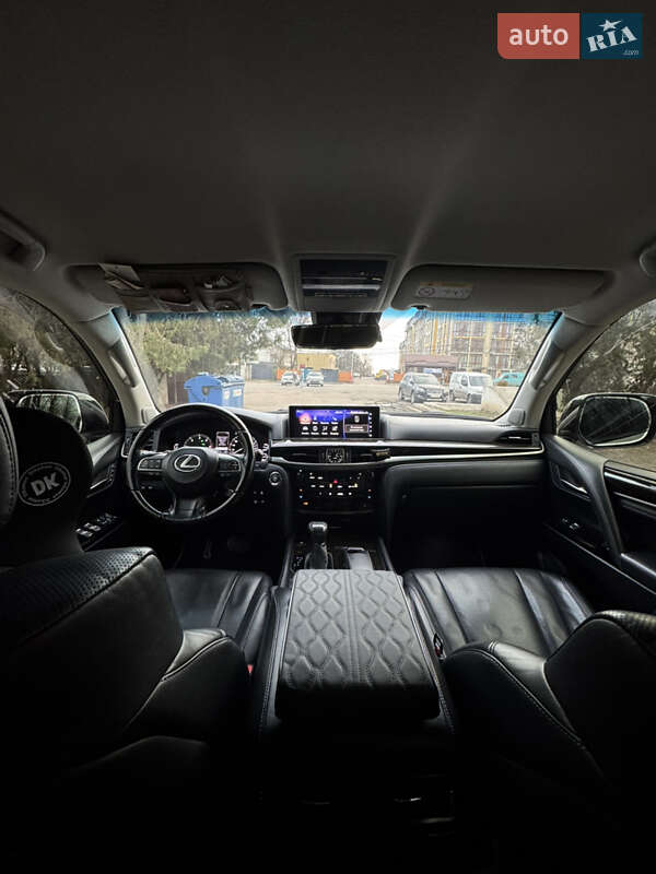 Позашляховик / Кросовер Lexus LX 2015 в Одесі