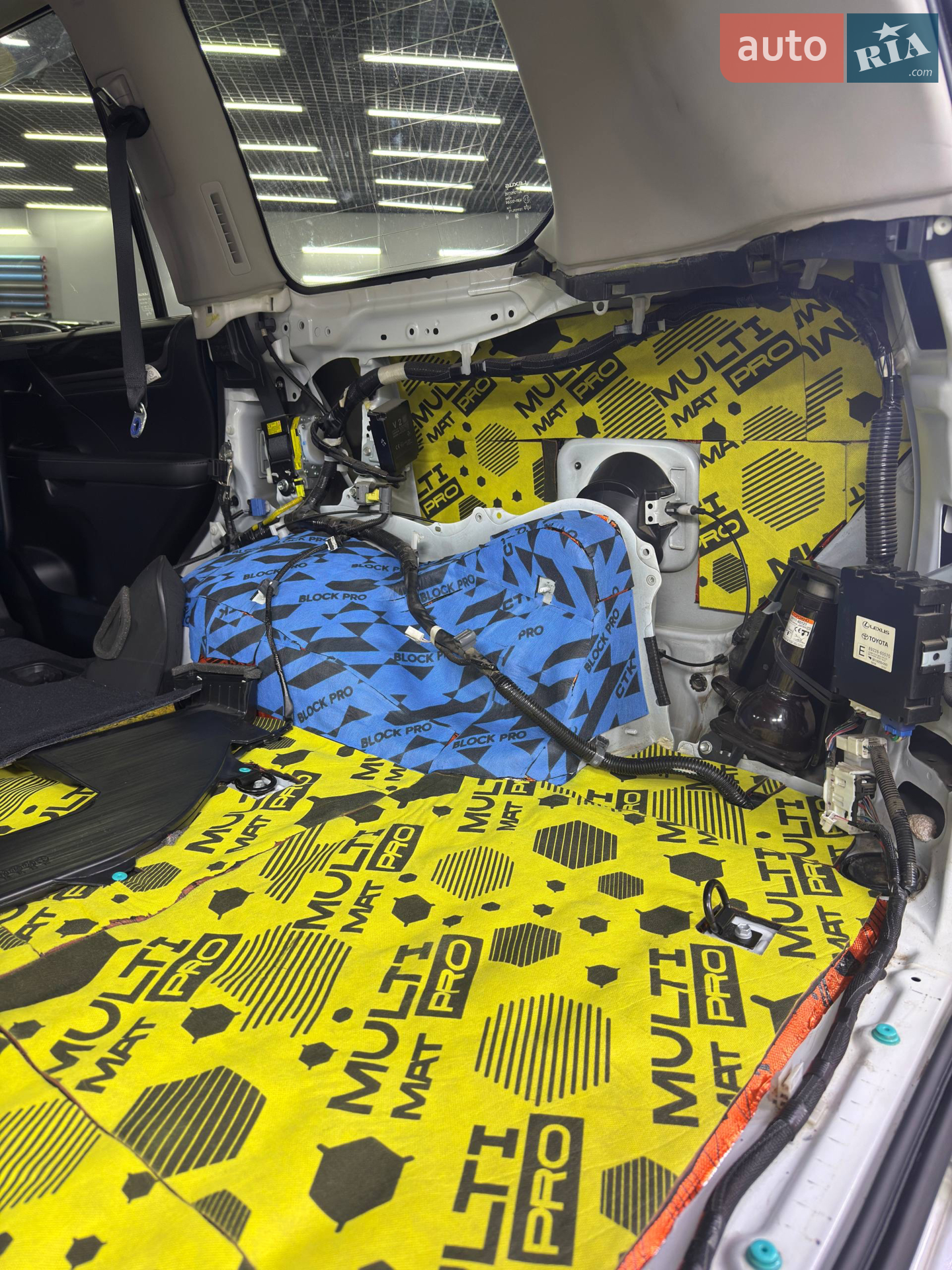 2015 Lexus LX - мініатюра 47