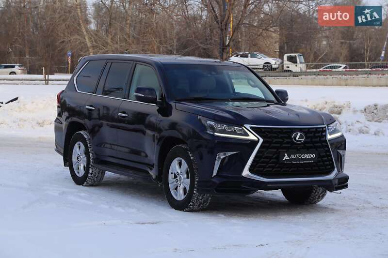 Внедорожник / Кроссовер Lexus LX 2016 в Киеве
