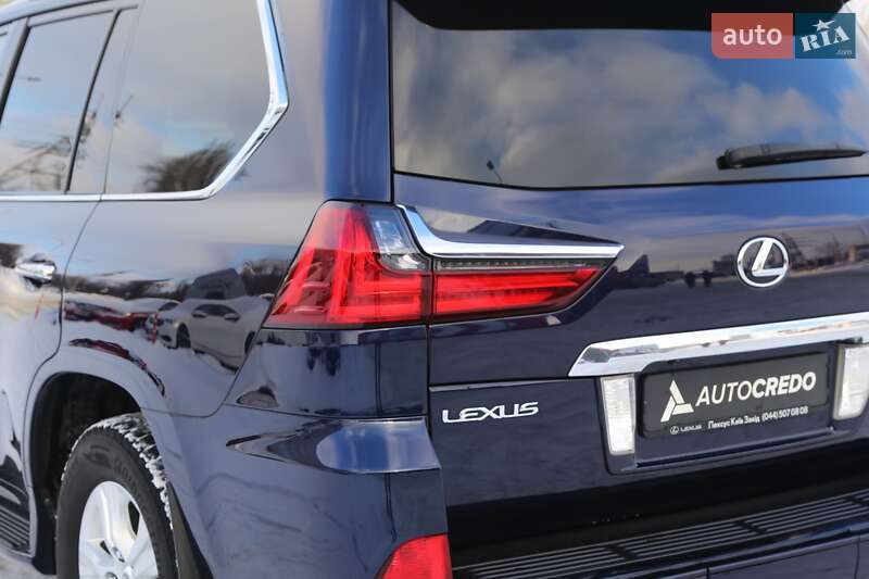 Внедорожник / Кроссовер Lexus LX 2016 в Киеве