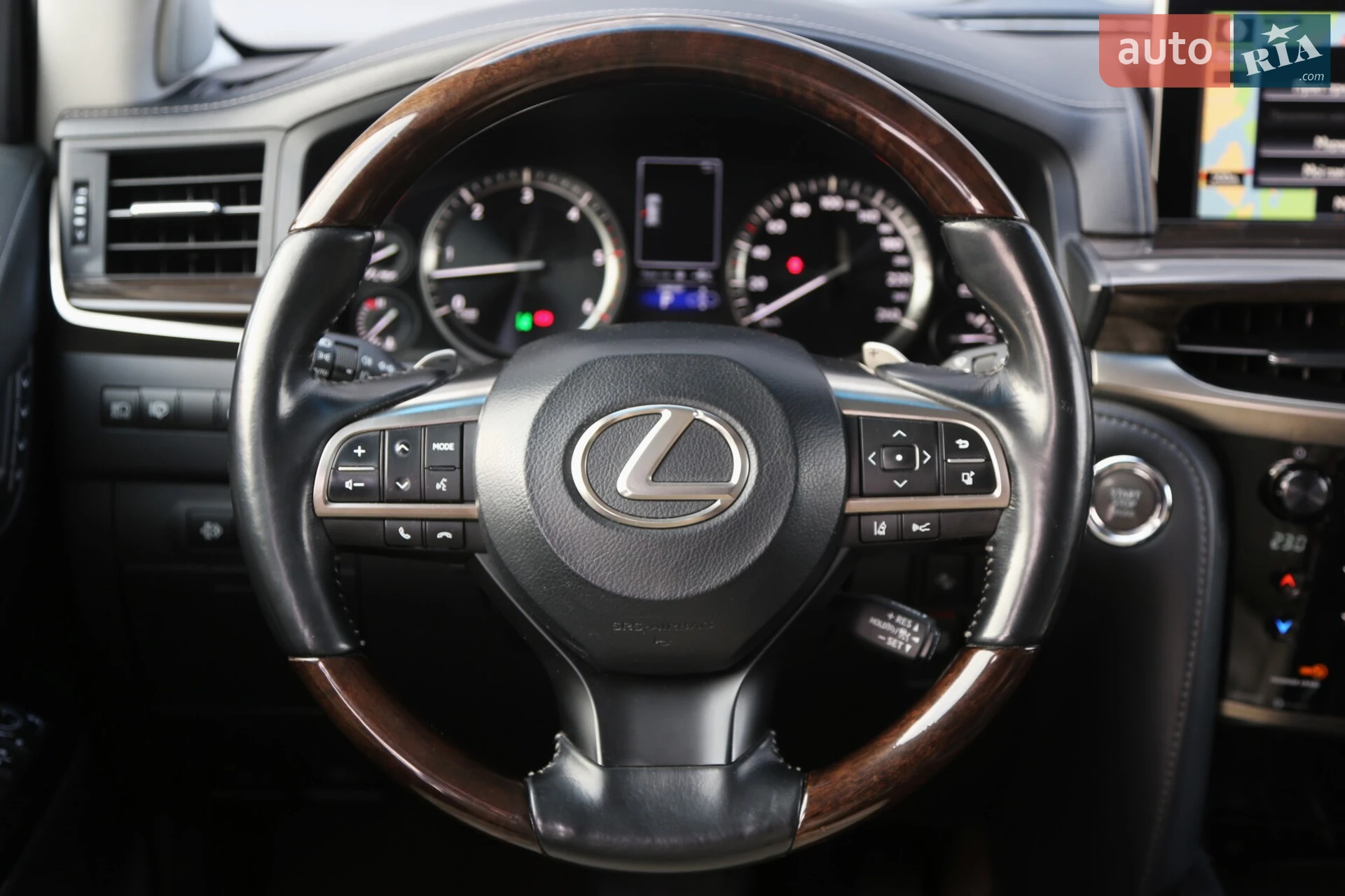2016 Lexus LX - мініатюра 16