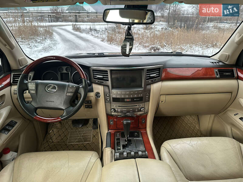 Внедорожник / Кроссовер Lexus LX 2008 в Павлограде