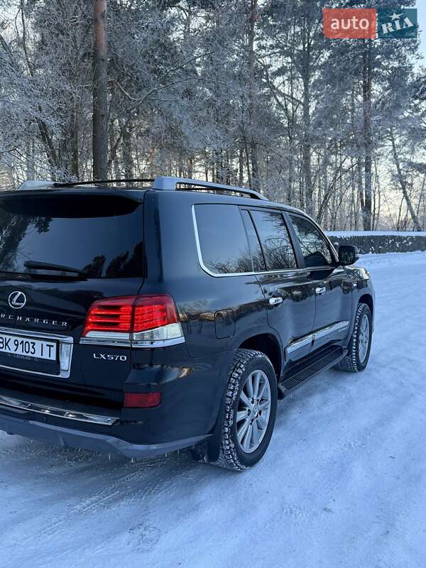 Внедорожник / Кроссовер Lexus LX 2010 в Рокитном