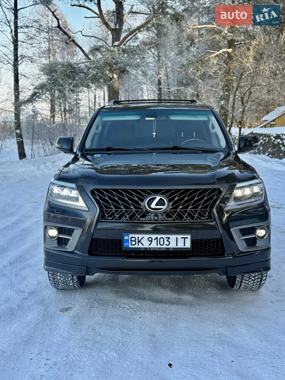 Авто у дуже хорошому стані 
Без підкрасів по кузову
