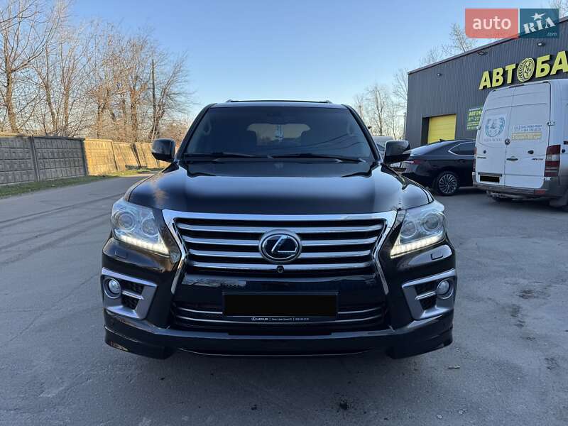 Внедорожник / Кроссовер Lexus LX 2013 в Кривом Роге